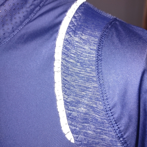 LULULEMON Another Mile running jacket with reflective - Picture 4 of 9